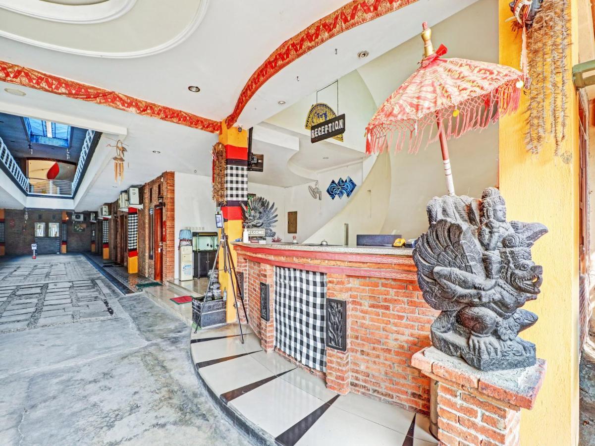 Oyo 90408 Hotel Horton Cirebon Extérieur photo