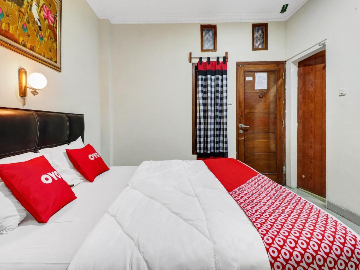 Oyo 90408 Hotel Horton Cirebon Extérieur photo